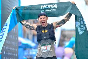 BIB: 140
                            <button type="button" onclick="openModal(24883663)" class="btn btn-primary btn-sm float-right btn-popup" data-toggle="modal" data-target=".modal-high-quality">
                        <i class="fas fa-shopping-cart"></i> Add to Cart
                    </button>
                                            <button type="button" onclick="isThisMe(24883663, true)" class="btn btn-success btn-sm float-right btn-popup btn-isme hidden" data-toggle="tooltip" data-placement="bottom" title="นี่คือรูปของคุณใช่ไหม คลิกที่นี่เพื่อเอาเข้าอัลบั้ม">
                        <i class="fas fa-plus"></i> Add to album
                    </button>
                    <button type="button" onclick="isThisMe(24883663, false)" class="btn btn-warning btn-sm float-right btn-popup btn-isnotme hidden">
                        <i class="fas fa-ban"></i> Remove from album
                    </button>